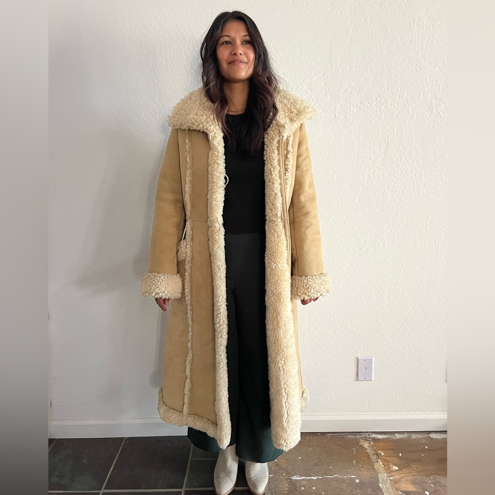 Long vintage shearling coat size 11/12